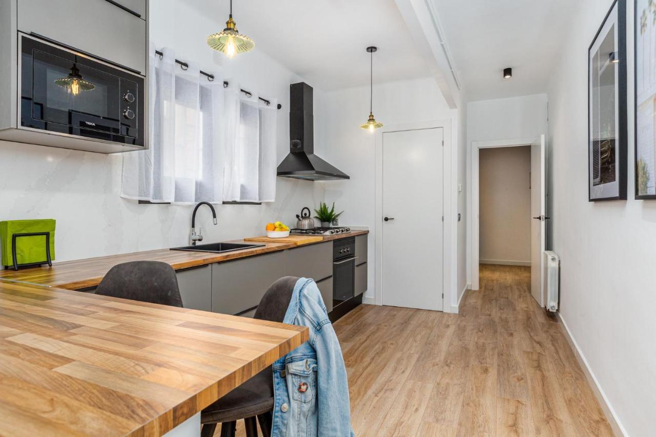 Ferienwohnung Simply Stunning - Hidden Gem, Heart Of Poble Sec Barcelona Exterior foto